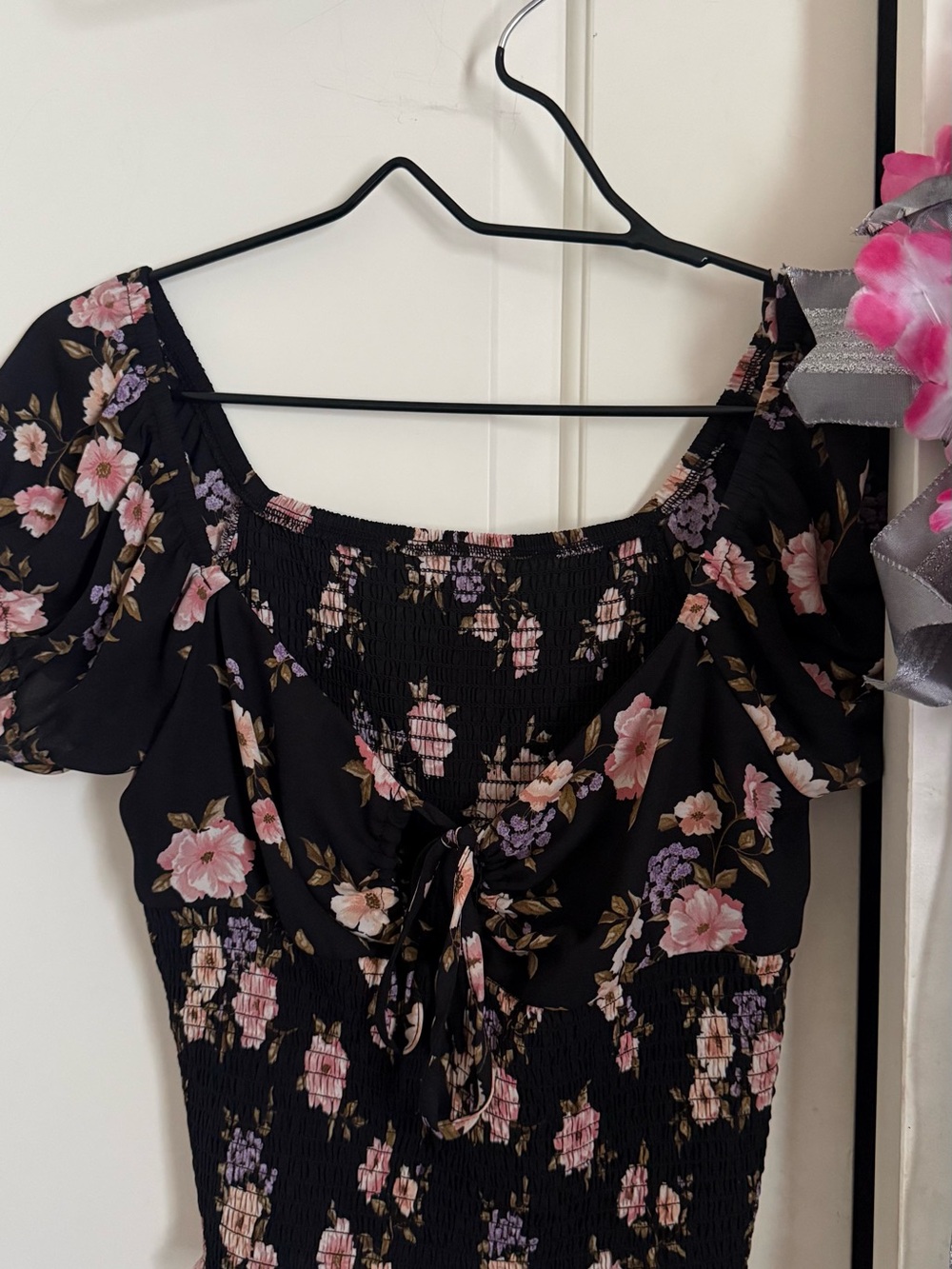 Black Floral Smocked Crop Top with Puff Sleeves